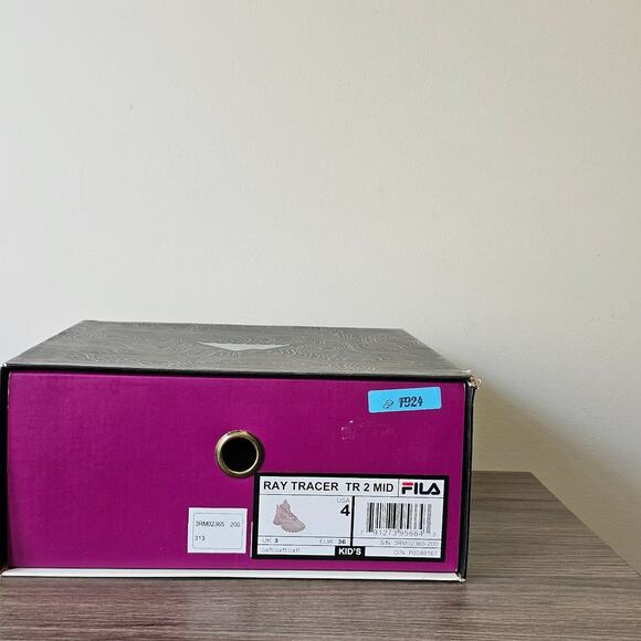 Fila Women's Ray Tracer 2 Mid Top Sneakers Size 6 NWT - Picture 7 of 7